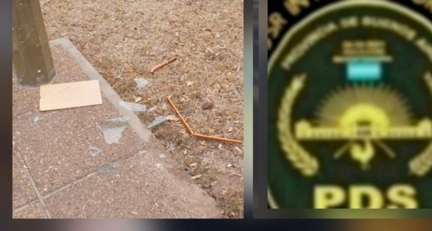 Vandalizaron las placas recordatorias a los policías asesinados en Fiplasto dentro de la Comisaría Primera de Ramallo