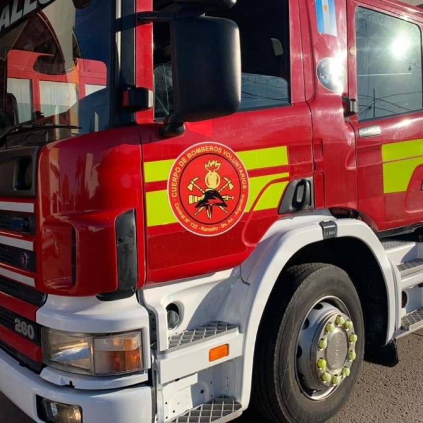 Jornada intensa para los Bomberos Voluntarios con incendios urbanos y forestales