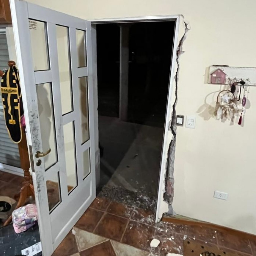 “Llegaron disfrazados de policías y nos dieron vuelta la casa”
