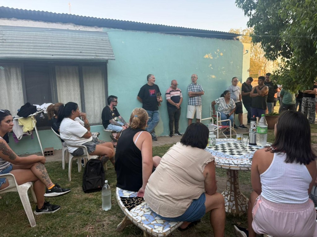 Impulsan 17 cuadras de asfalto en Las Ranas y refuerzan obras clave en Villa Ramallo