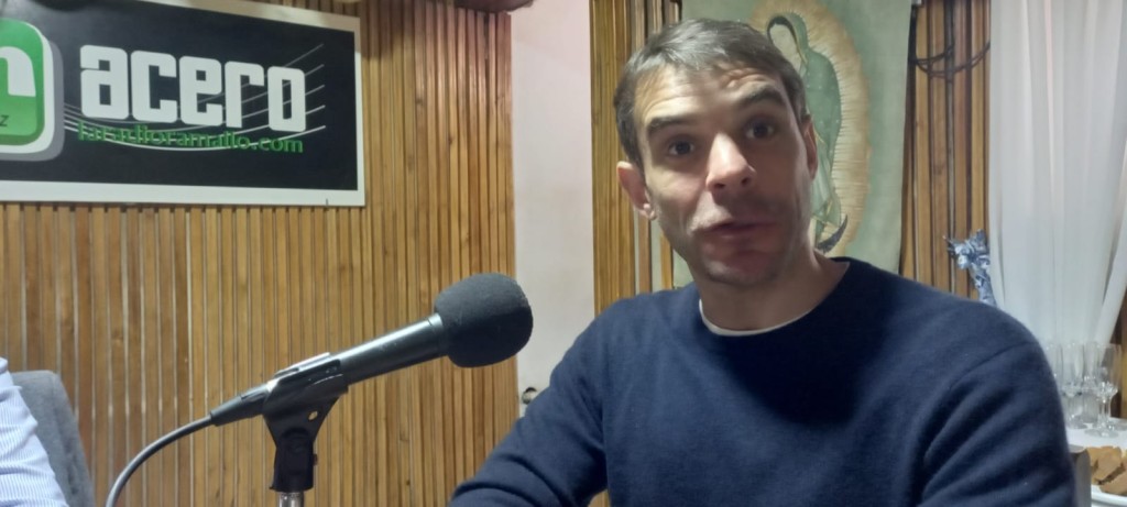 Manuel Passaglia cuestion&oacute; al PRO por su acercamiento a Javier Milei en la Provincia