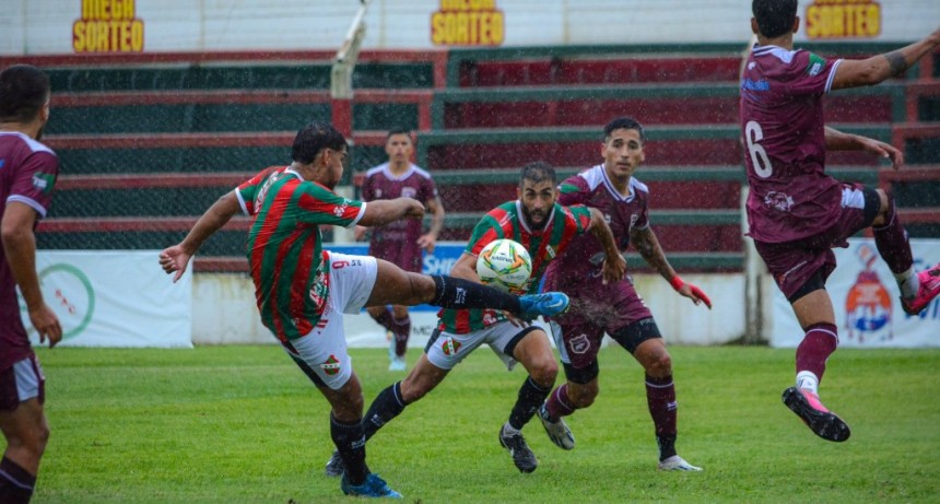 Federal A: Buen punto de los Granates en Las Parejas
