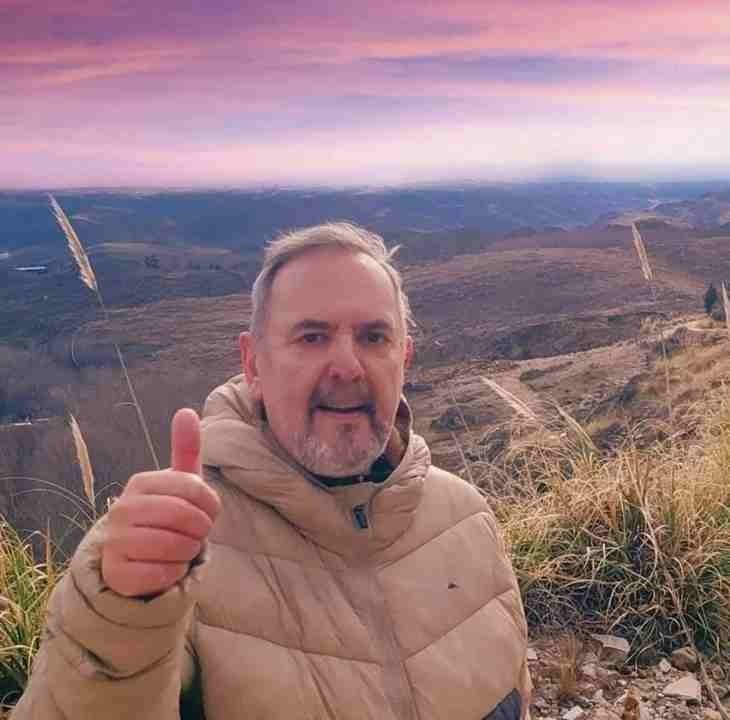 Abrazo al Monumento a la Bandera para visibilizar el Parkinson y reclamar m&aacute;s pol&iacute;ticas p&uacute;blicas