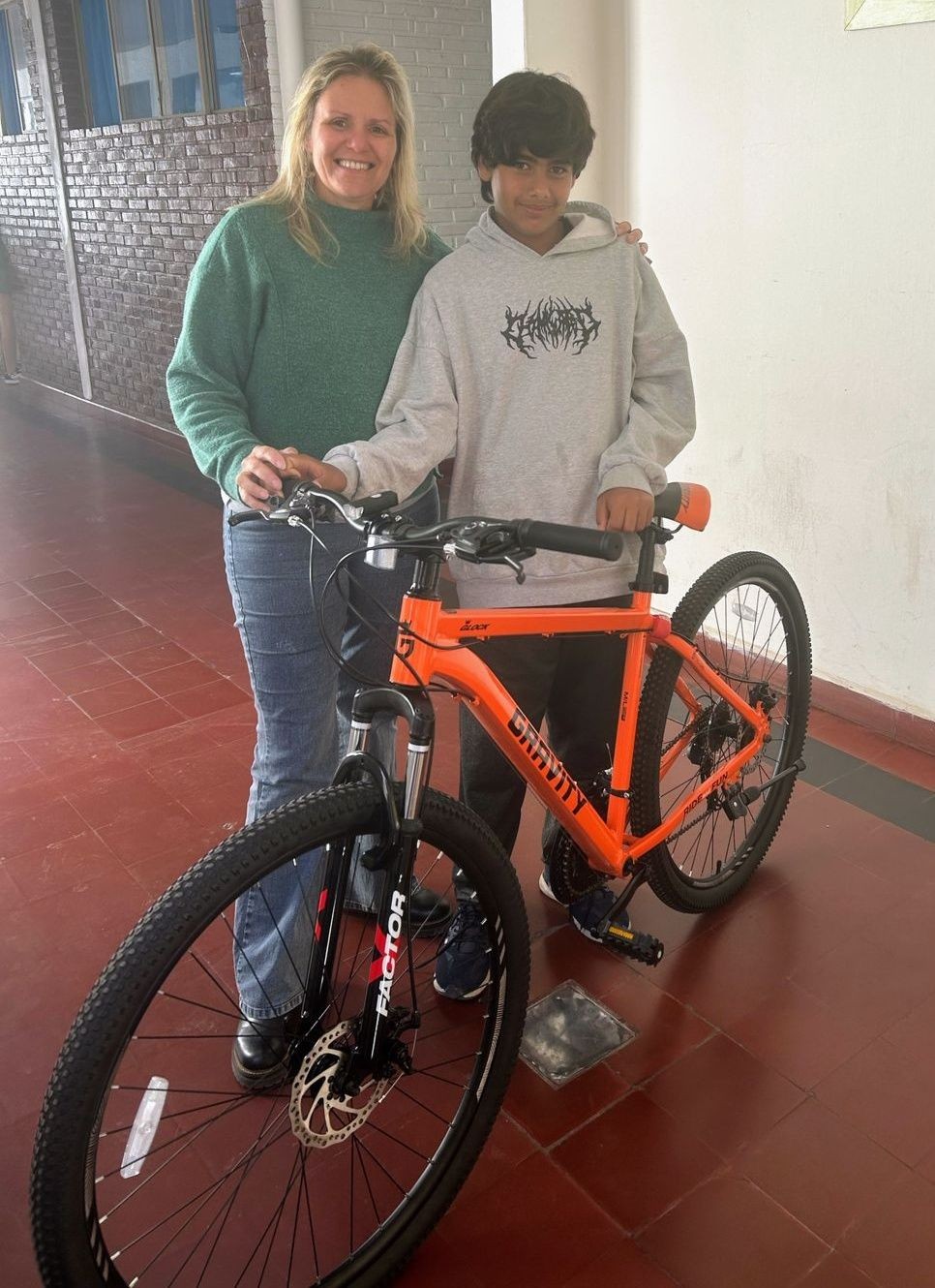 Una bicicleta, una oportunidad: cuando la escuela p&uacute;blica llega m&aacute;s lejos