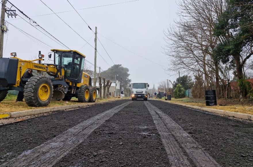Asfaltado en Ramallo: dos empresas compiten por una obra clave para los barrios