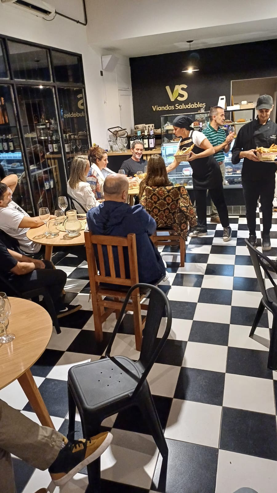 La apuesta de una vinoteca para que ganen todos