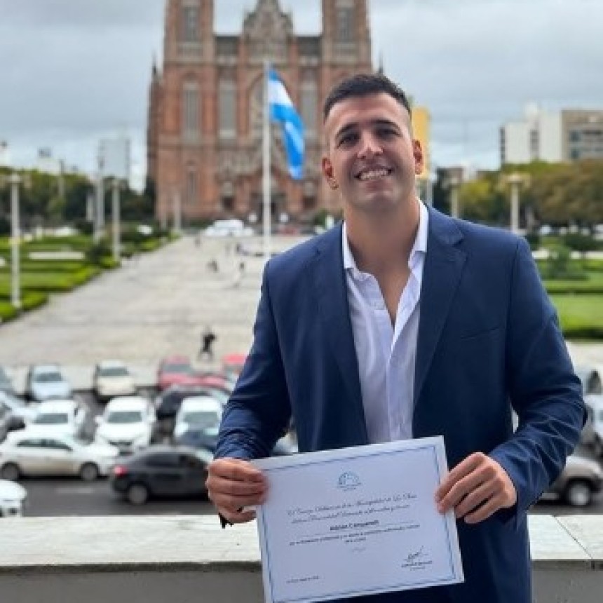 Adri&aacute;n Campanelli: el hombre que muestra La Plata desde el cielo