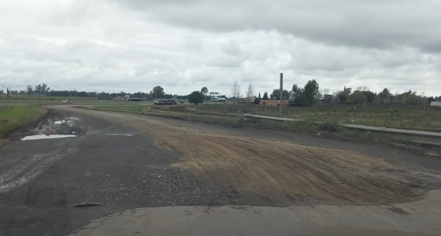 Un puente clave para la producci&oacute;n regional se convierte en una trampa vial