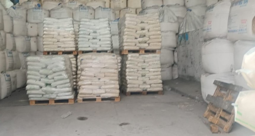 Clausuran dos dep&oacute;sitos en Ramallo por almacenamiento irregular de carbonato de sodio