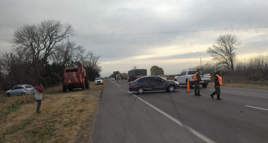 Accidente vial en ruta 51: Chocaron una cosechadora y un automóvil 