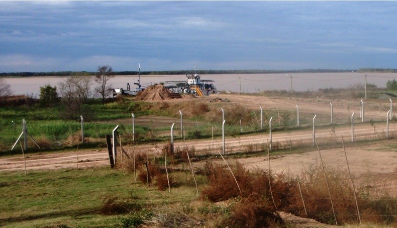 Justicia ambiental en Ramallo: empresa deberá reparar un humedal enterrado por el avance industrial