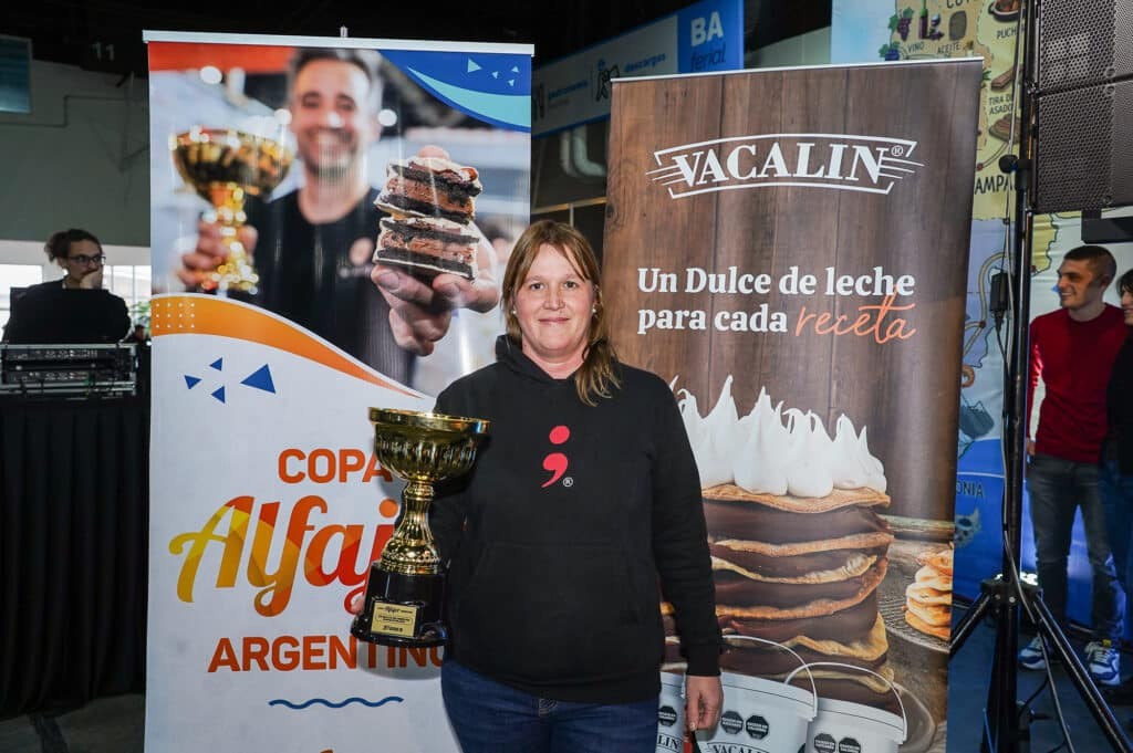 De Ramallo al podio nacional: Punto & Coma gan&oacute; la Copa Alfajor Argentino con una creaci&oacute;n de chocolate blanco