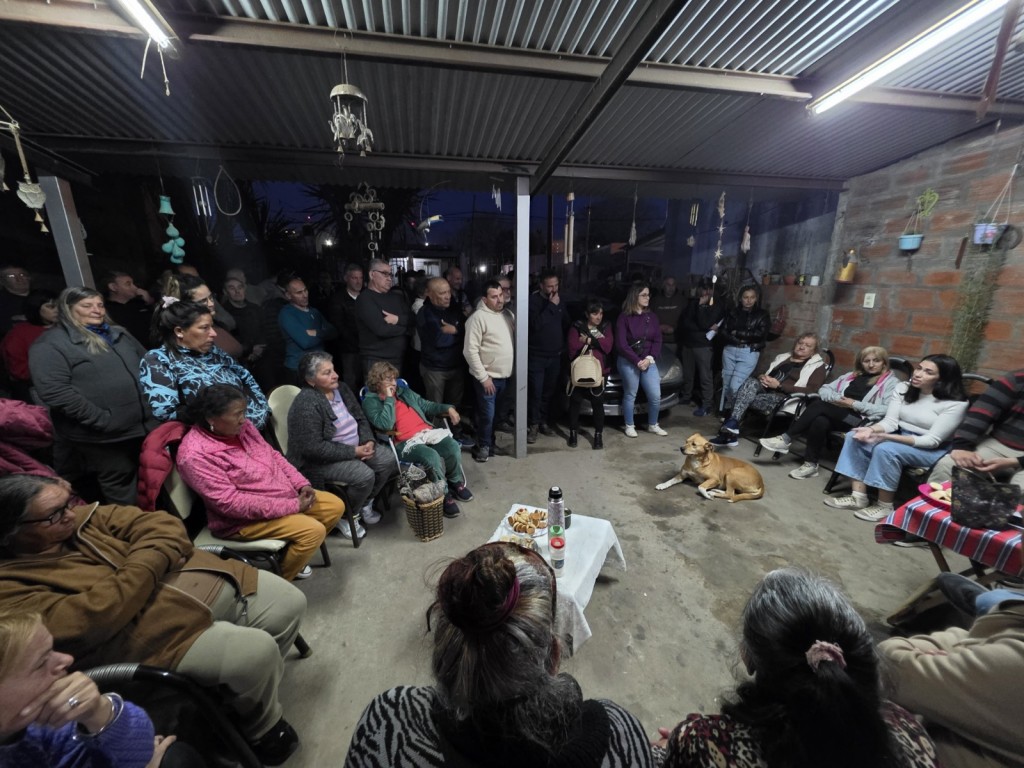 Con eje en el diálogo, Fuerza Patria Ramallo recorrió La Ribera y Villa Ramallo
