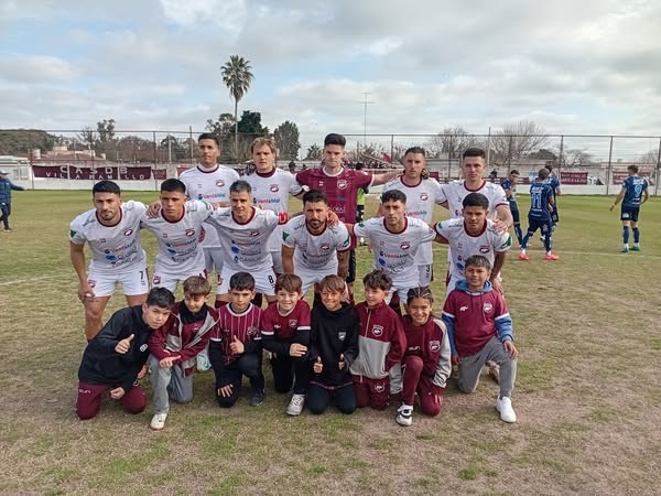 Federal A: El golazo de Bertacín le dio un poco de aire, pero los Granates siguen complicados