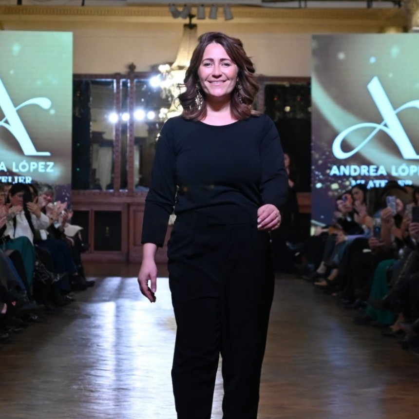 Andrea López brilló en la Argentina Fashion Week con una colección que deslumbró en el Palacio San Miguel