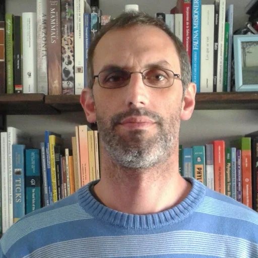 La educaci&oacute;n p&uacute;blica detr&aacute;s de un investigador que hoy es referencia internacional