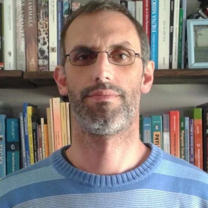 La educaci&oacute;n p&uacute;blica detr&aacute;s de un investigador que hoy es referencia internacional