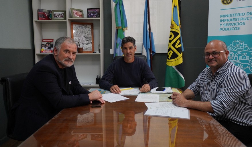 Ramallo acelera obras viales: Poletti gestiona repavimentación del Camino de la Costa con Vialidad