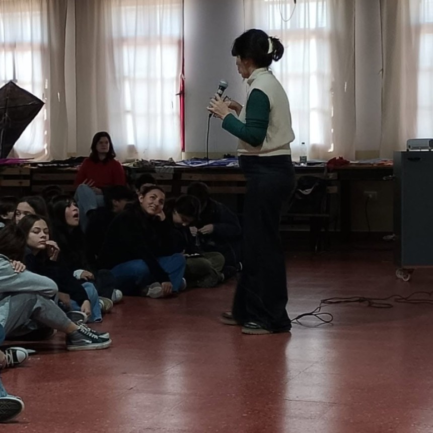 Pantallas, infancia y escuela: Carolina Fiori propone aprender a habitar el mundo digital