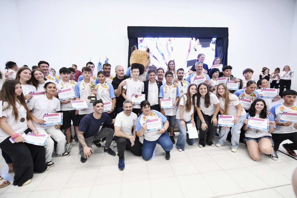 Kicillof participó del encuentro cultural del Movimiento Libellula