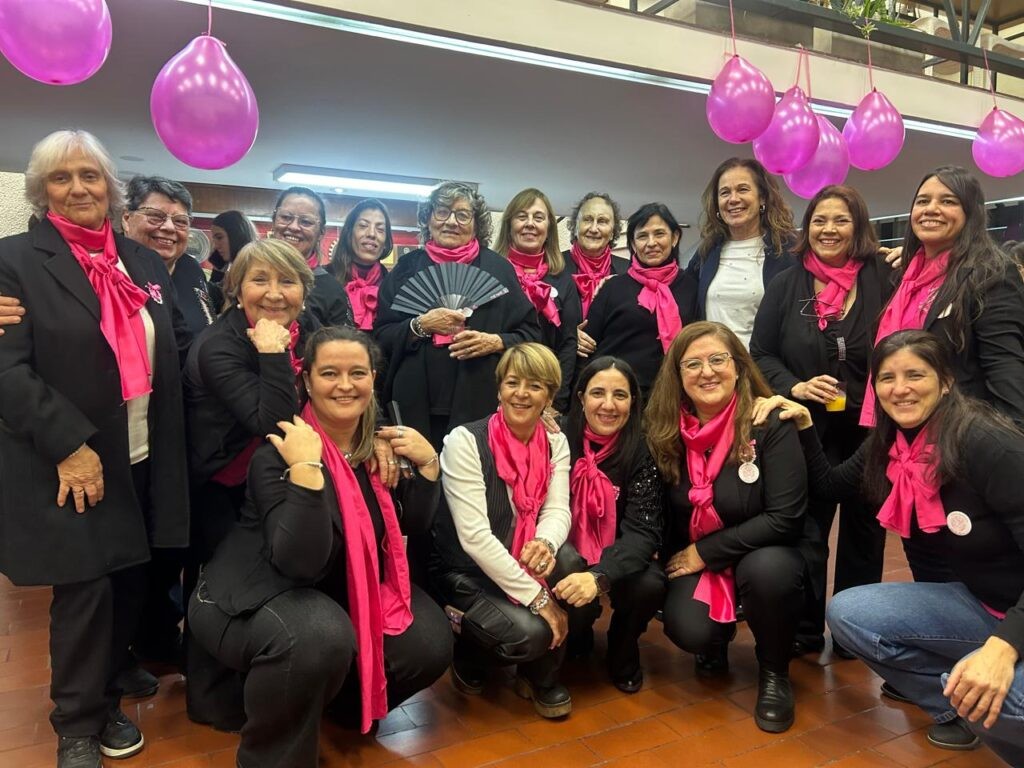 Latidos Rosa: la ONG que acompa&ntilde;a con pelucas, turbantes y abrazos en el momento m&aacute;s dif&iacute;cil