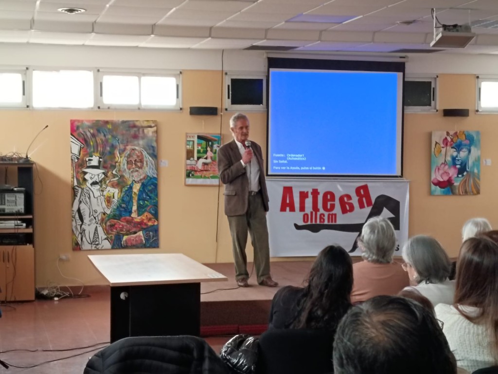 Diez a&ntilde;os de ArteaR: un auditorio colmado en Mucoop Villa Ramallo celebr&oacute; el arte local