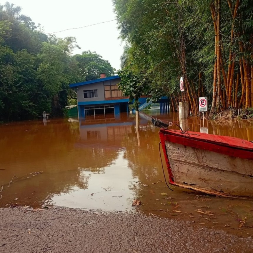El Paran&aacute; crece, Misiones enfrenta inundaciones y advierten por lluvias intensas en la provincia de Buenos Aires