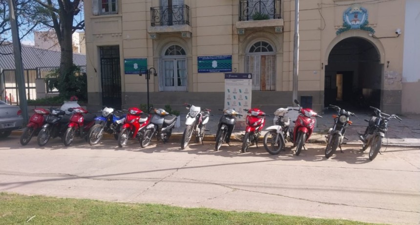 Secuestraron 14 veh&iacute;culos en operativos de control y detuvieron a un hombre armado en inmediaciones de un bar