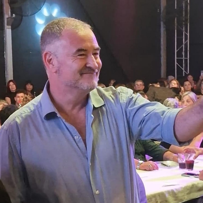 “Durante mi gestión, todos los años van a cobrar un bono por su día”