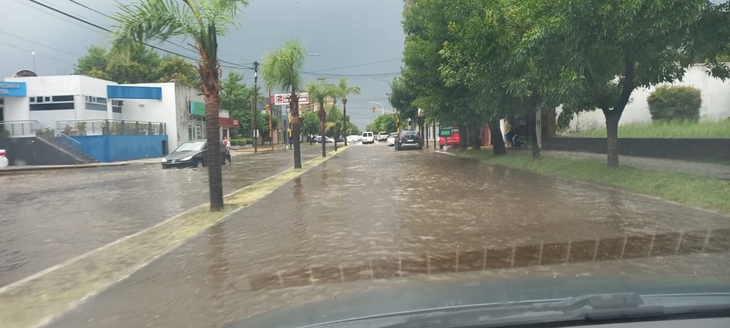 El temporal dejó daños severos y una noche de rescates en Villa Ramallo